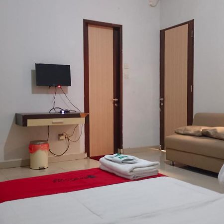 Reddoorz Syariah At Grand Taufiq טראקאן מראה חיצוני תמונה